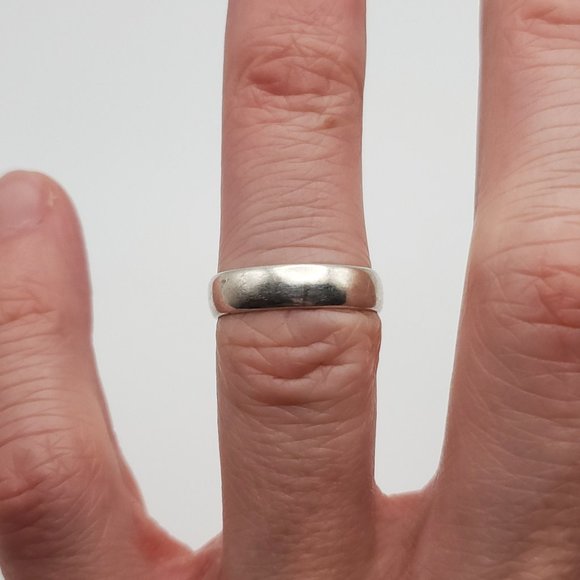 Size 6 925 Sterling Silver Bell Trading Co Plain Ring - Picture 1 of 7